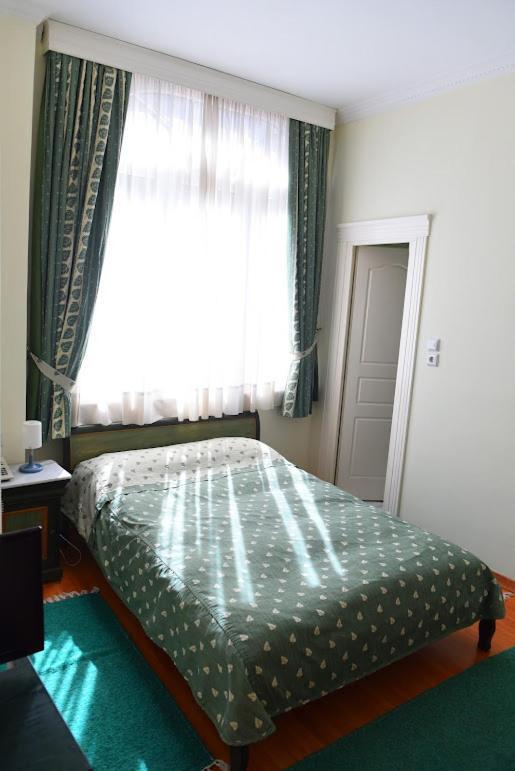 Aiolis Hotel Kastoria Exteriör bild